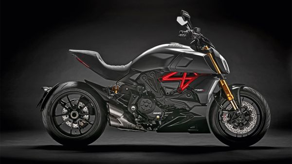 Motorcycles - Harley Challenger