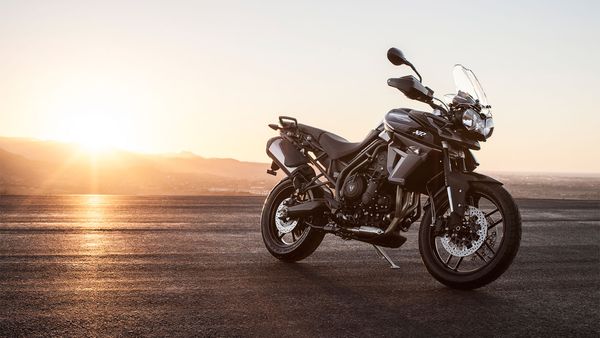 Motorcycles - Triumph Tiger 800 XC