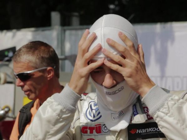 Los Novatos: El duro camino hacia la Pole Position - Episodio 4