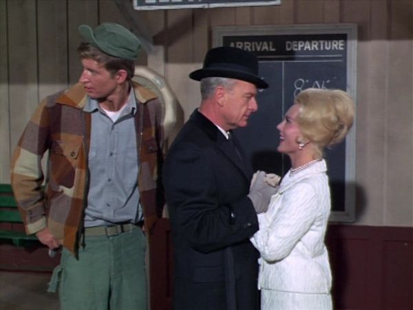 Green Acres - Give Me Land, Lots Of Land