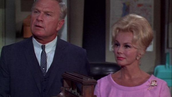 Green Acres - Lisa's First Day On The Farm