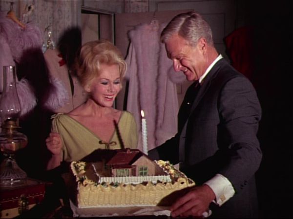 Green Acres - The Decorator