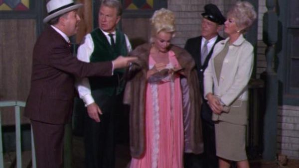 Green Acres - Never Take Your Wife To A Convention