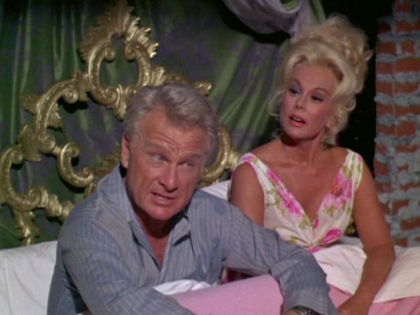 Green Acres - Eb Discovers The Birds And The Bees