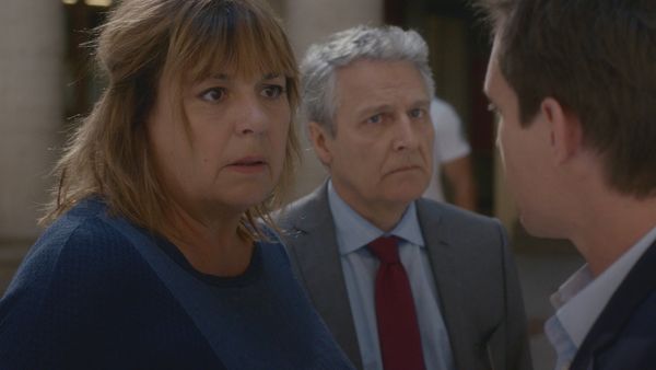 Constance Meyer: Jueza en prácticas - El internado