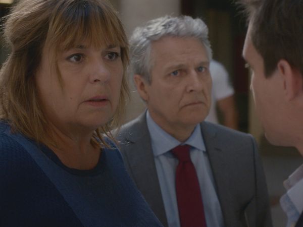 Constance Meyer: Jueza en prácticas - El internado