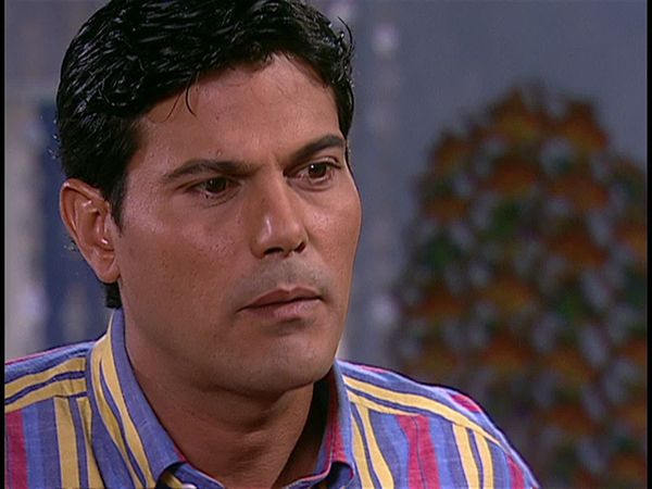 La viuda de blanco - Las dudas de Sebastián