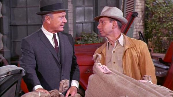 Green Acres - You Can't Plug In A 2 With A 6