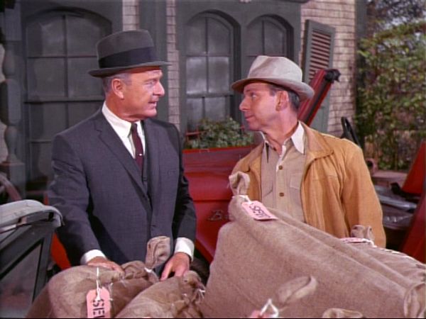 Green Acres - You Can't Plug In A 2 With A 6