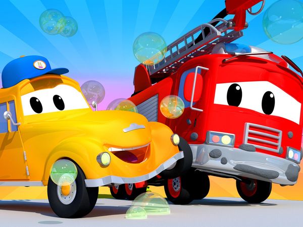 Tom's Car Wash - Frank o Caminhão de Bombeiros / Super Caminhão / Pequena Katy fica coberta de sorvete / Katy, o carro de corrida, e o pote de cola
