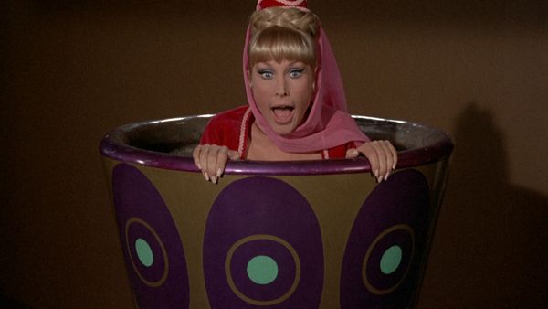 I Dream Of Jeannie - El hombre más fuerte del mundo