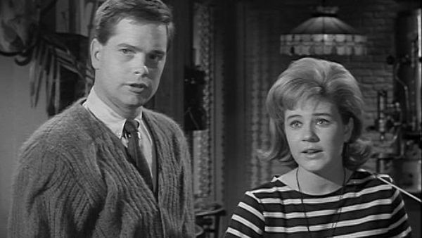 The Patty Duke Show - Patty The Folk Singer