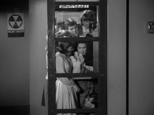 The Patty Duke Show - Simon Says
