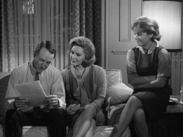 The Patty Duke Show - History Paper Caper