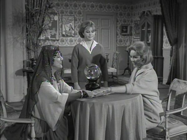 The Patty Duke Show - Patty The Psychic
