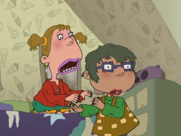 As Told by Ginger - Policías y ladrones