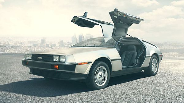 Classic Ride - DeLorean DMC-12