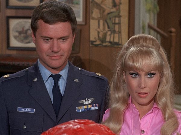 I Dream Of Jeannie - Jeannie y el demoledor loco
