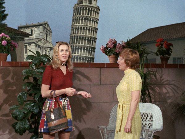 A Feiticeira - A Torre de Pisa não tão inclinada de Samantha