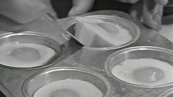 The French Chef - Elegance With Eggs