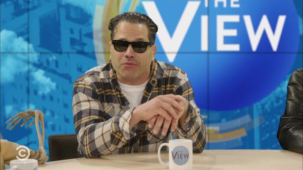 Tosh.0 - April 5, 2016 - Catcaller