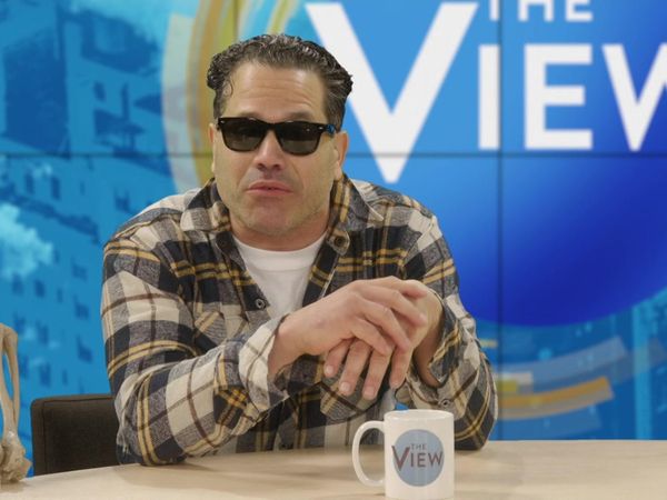 Tosh.0 - April 5, 2016 - Catcaller