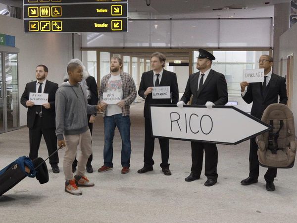 Tosh.0 - April 14, 2015 - Sign Spinner