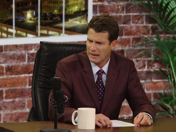 Tosh.0 - November 3, 2015 - Elephant Lady
