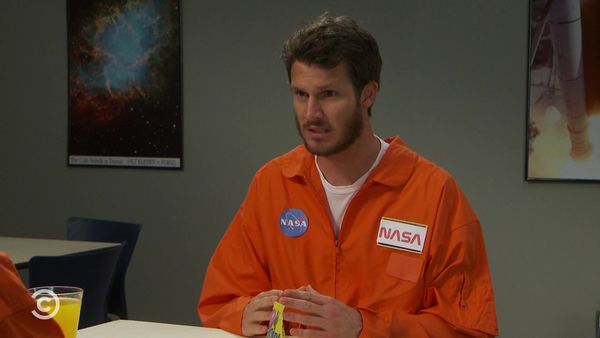 Tosh.0 - May 20, 2014 - Space Shuttle Launch