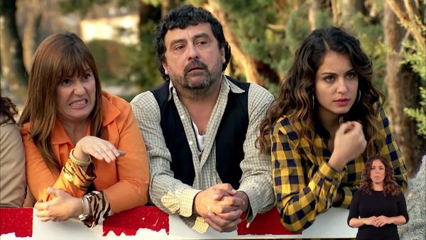 Con el culo al aire - Un apagón y un robo de cobre