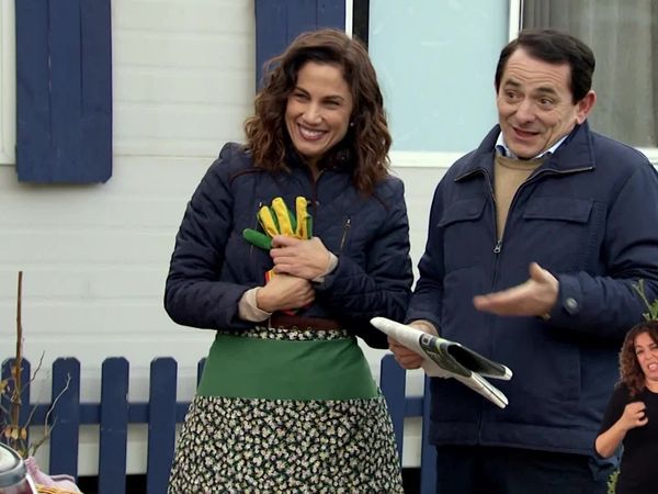 Con el culo al aire - Un día happy y un investigador