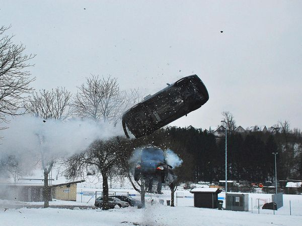 Stunt Heroes - Alarm im Skigebiet