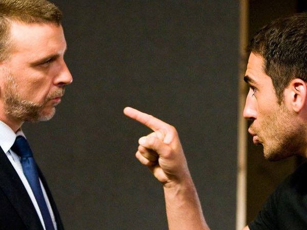 Sin tetas no hay paraíso (versión española) - (S2 Ep18)