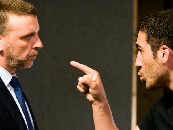 Sin tetas no hay paraíso (versión española) - (S2 Ep21)