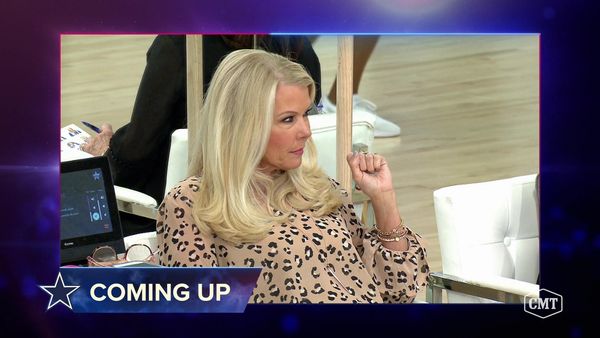 Dallas Cowboys Cheerleaders: Making the Team - Overwhelmed