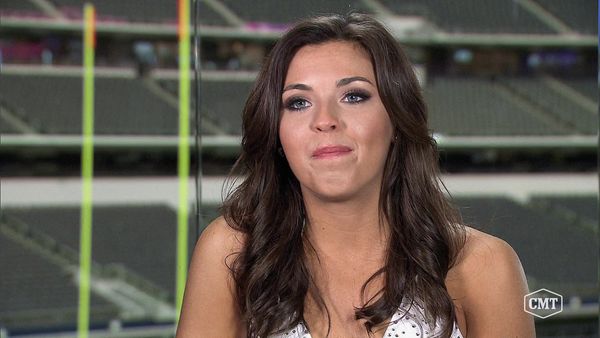 Dallas Cowboys Cheerleaders: Making the Team - The Road to World Class Begins