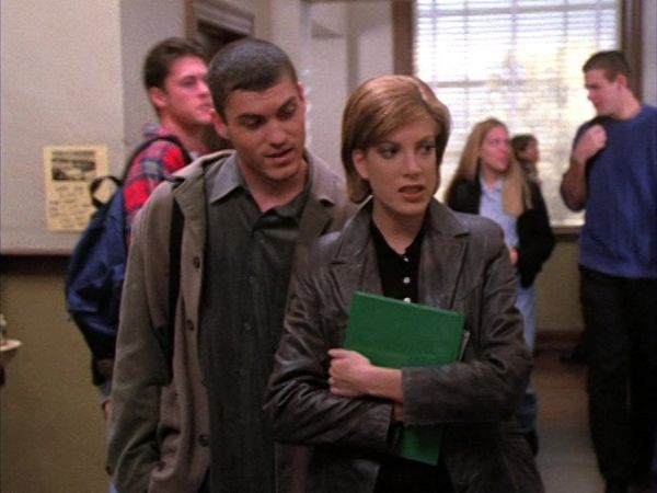 Beverly Hills, 90210 - Face-Off