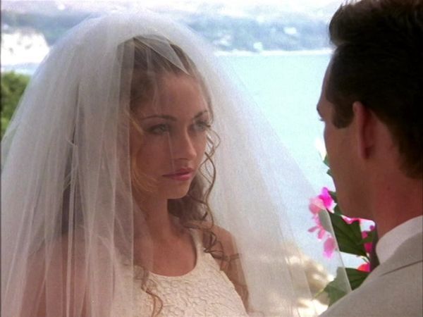 Beverly Hills, 90210 - One Wedding and a Funeral