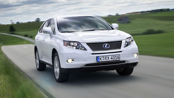 Go Green - Lexus RX 450 h