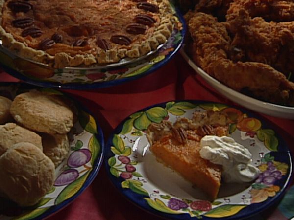 In Julia's Kitchen with Master Chefs - Leah Chase
