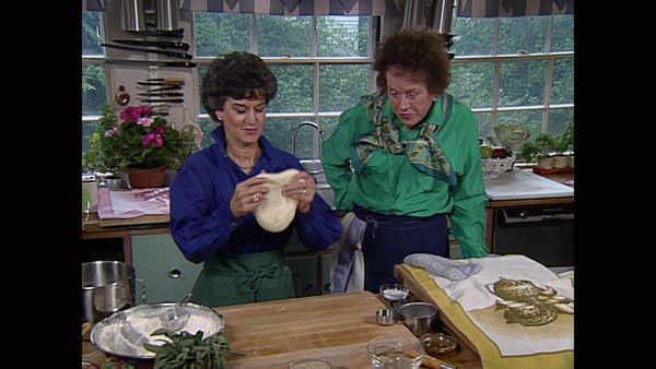 In Julia's Kitchen with Master Chefs - Carol Field