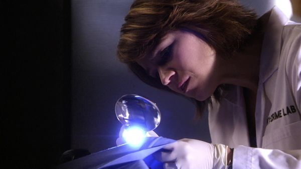 CSI: New York en español - Obsequio de cumpleaños (S8 Ep17)