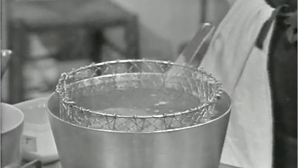 The French Chef - Chop Dinner In Half An Hour