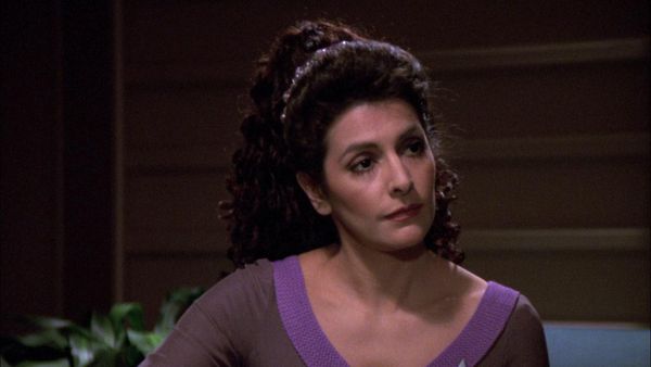 Star Trek: The Next Generation - The Outcast