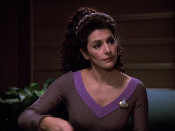 Star Trek: The Next Generation - The Outcast