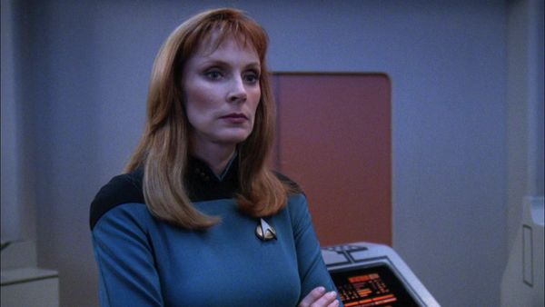Star Trek: The Next Generation - Suspicions