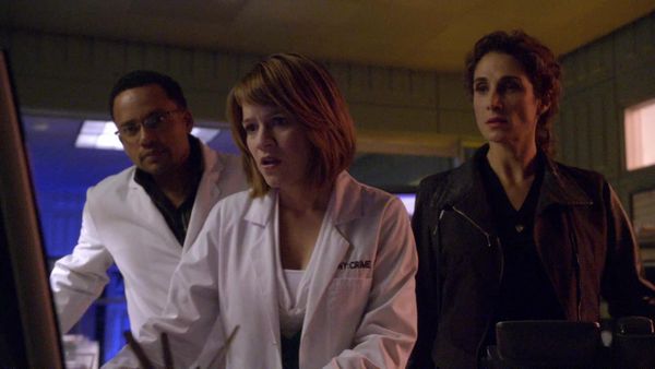 CSI: New York en español - Solsticio de Manhattan (S6 Ep 9)