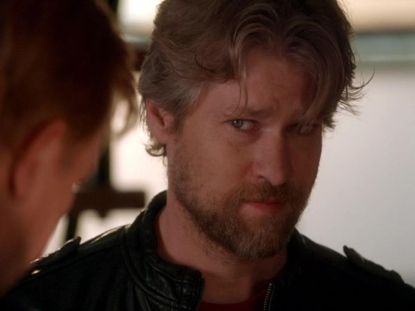 CSI: Miami en español - Sobre ruedas