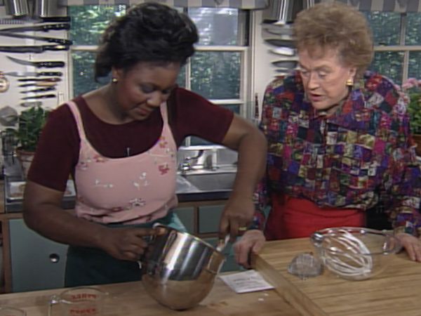 Baking With Julia - Meringue Desserts with Charlotte Akoto