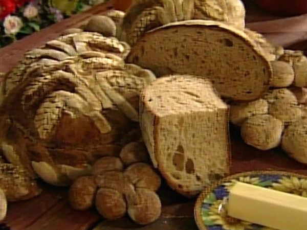Baking With Julia - Decorative Sourdough Loaves with Joe Ortiz